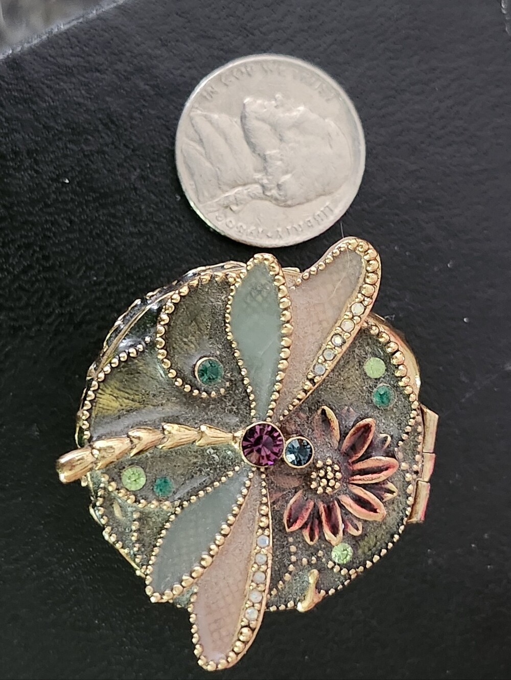 Vtg Monet Gold-Tone Dragonfly Trinket Box with Pink and Green Accents - Picture 9 of 9